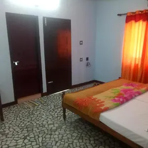 Marayoor Tourist Hotel
